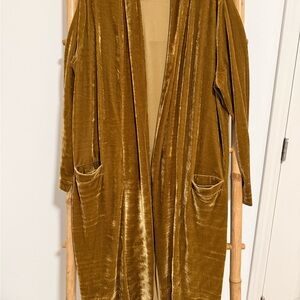 BB Dakota Gold Velvet Cardigan